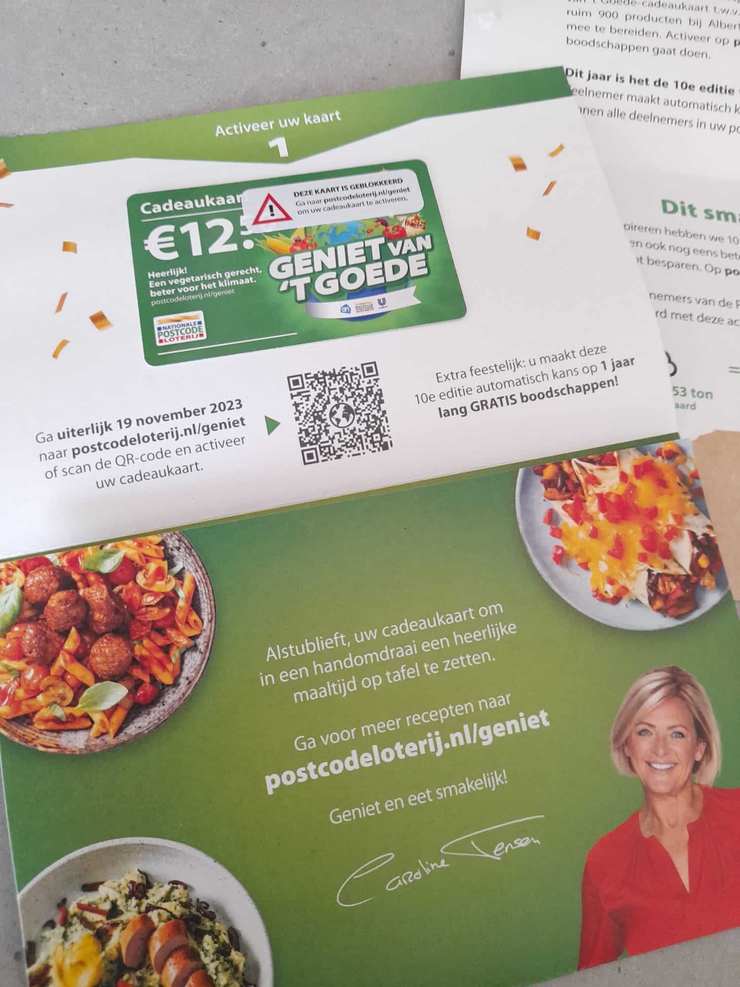 Folder van de Postcode Loterij-cadeaukaart Geniet van ’t Goede, met QR-code